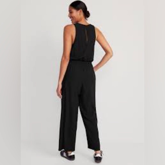 NWT Old Navy Waist-Defined StretchTech Jumpsuit in Black - Picture 3 of 15